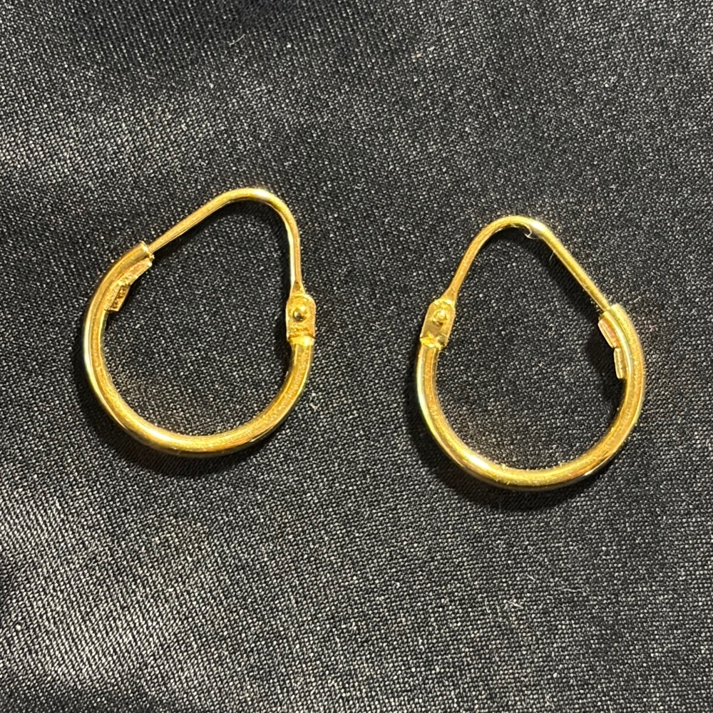 Gold Hoop Earrings - Classic Small Gold Hoops